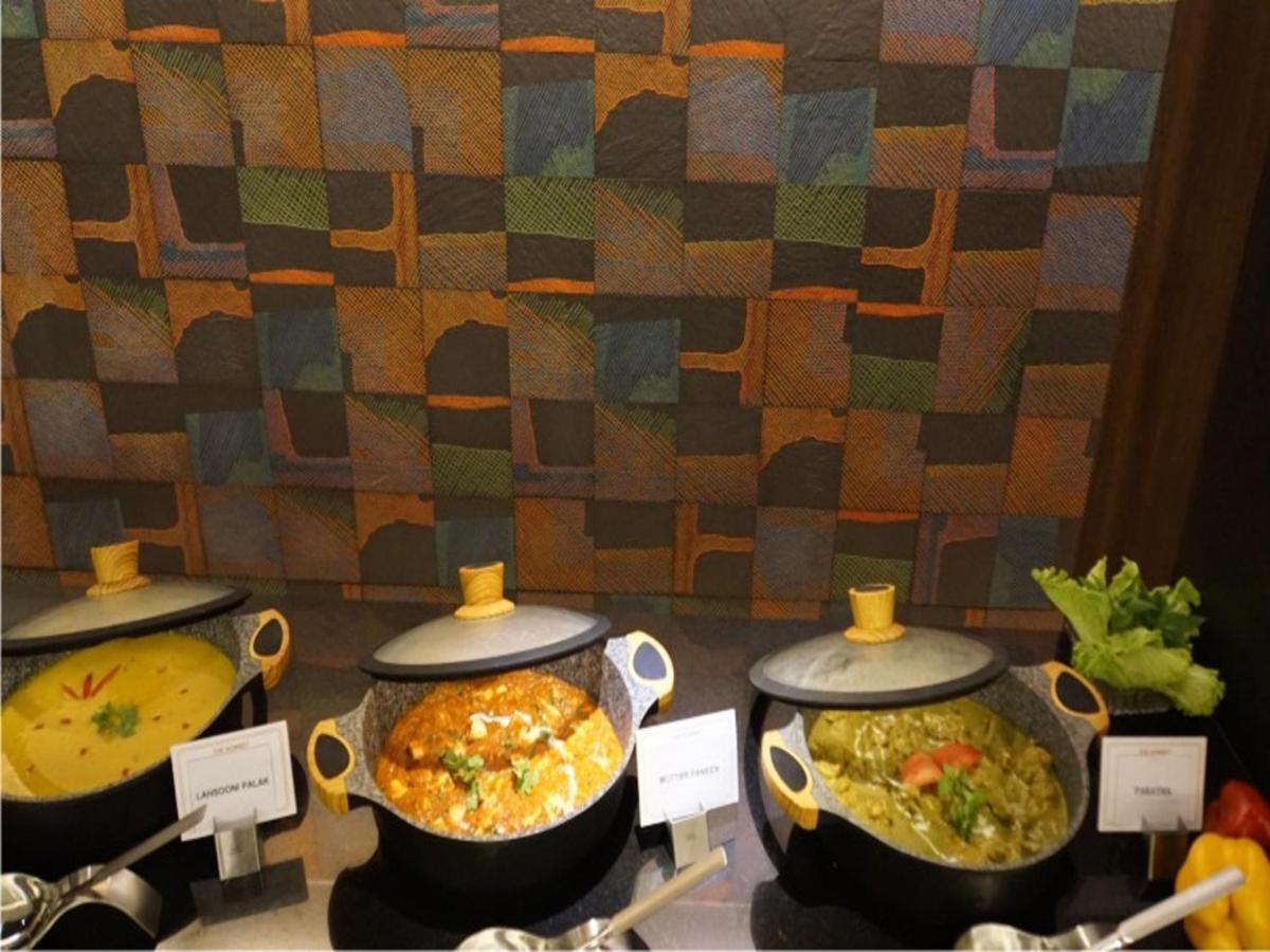 The Sonnet Jamshedpur Hotel Bagian luar foto